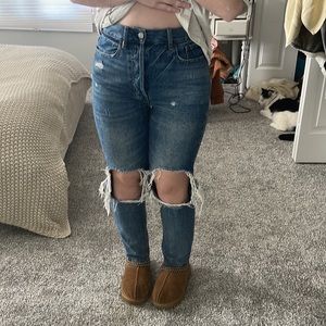 Size 25 pac sun jeans between a 2 and a 4